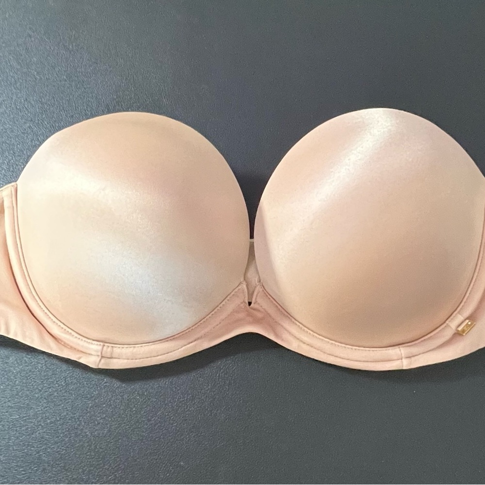 Victorias Secret - Very sexy - Push-Up Strapless Bra in color praline (nude)
